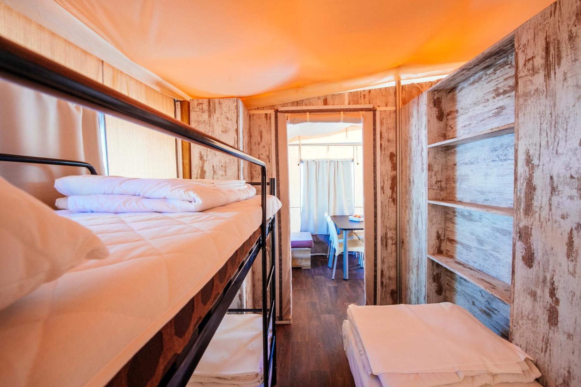 Zaton Holiday Resort Glamping Tents Nin Quarto foto